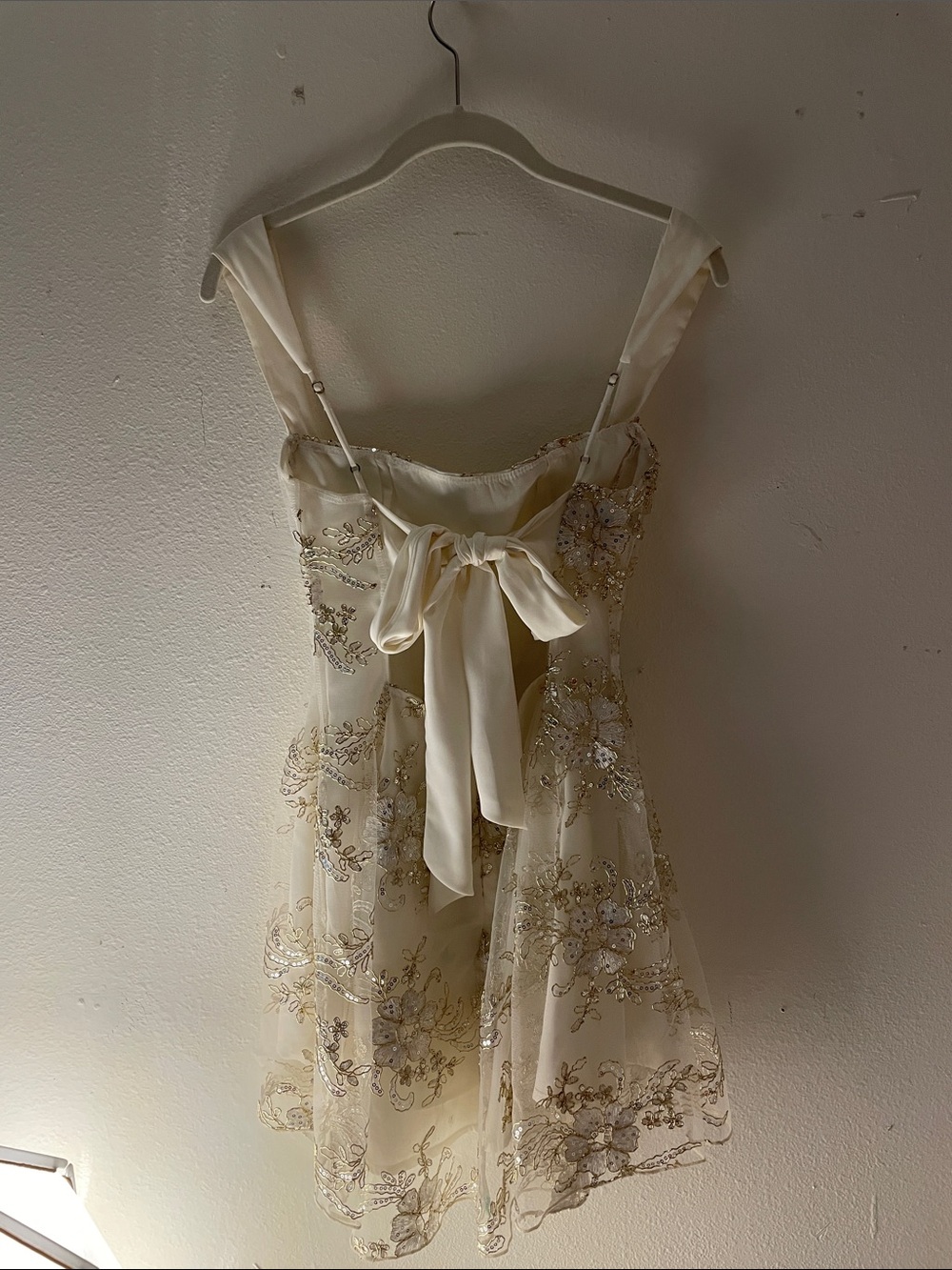 Lucy in the Sky Floral Gold Sequin Fit and Flare Dress in Ivory XS - Picture 3 of 4